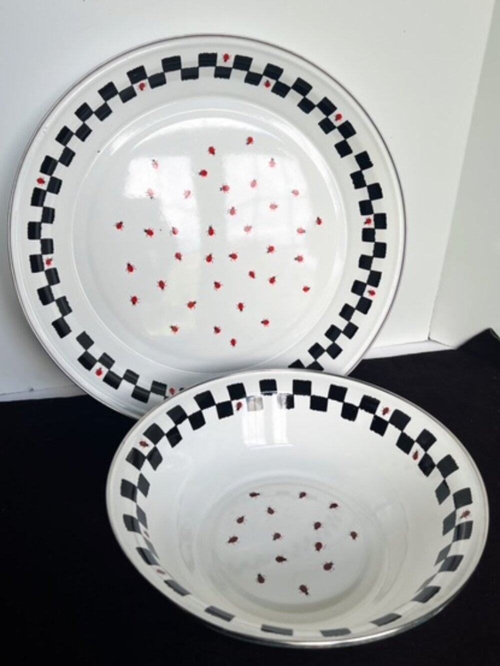 The Golden Rabbit II ~ Ladybug Enamel Bowl and Platter